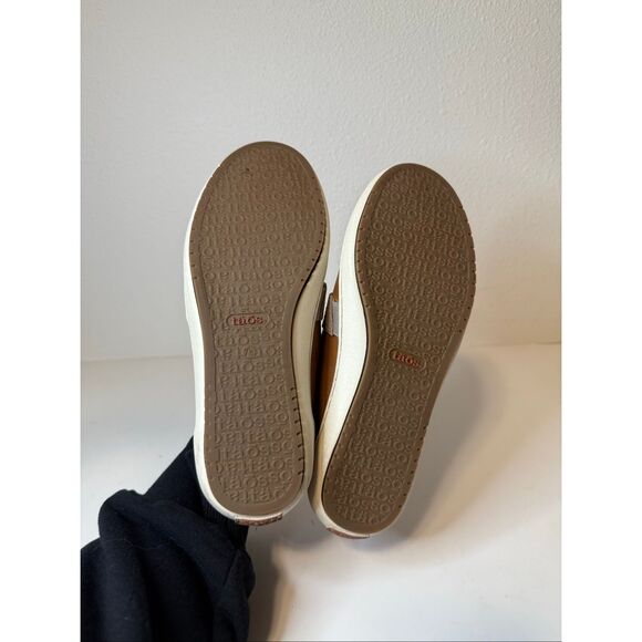 Taos Upward Tan Leather Slip On Loafers Size 7.5 - Picture 7 of 10